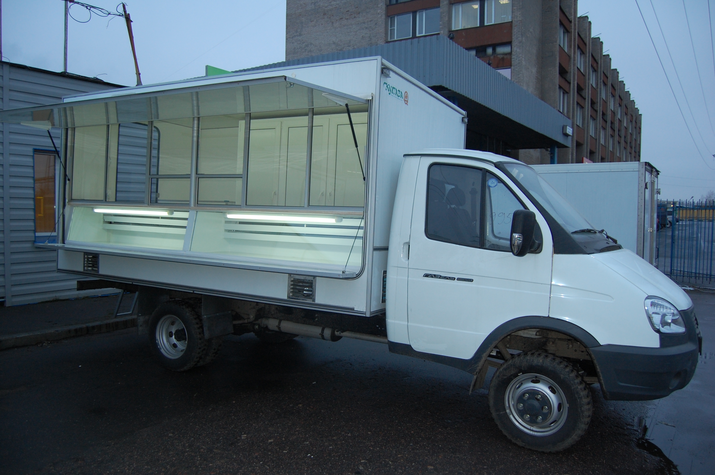 Автолавка для выездной торговли ГАЗ 33027 Бизнес-эконом